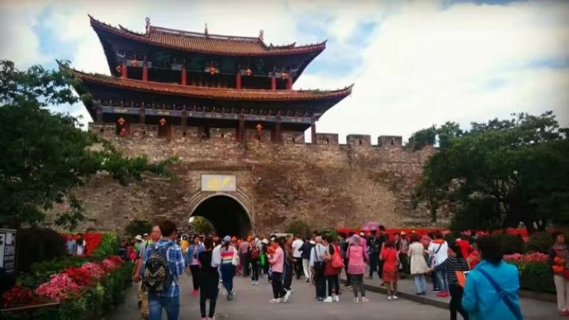 Китай въведе безвизов режим за влизане на пътници от Великобритания и Канада